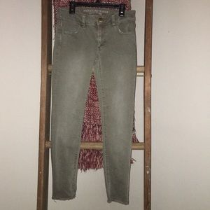 American Eagle Olive Jegging Cropped Jeans